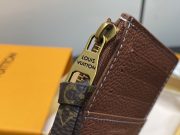 L X V CARD HOLDER - Image 7