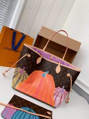 L X V x Yayoi Kusama  NEVERFULL  31*28*14cm - Image 2