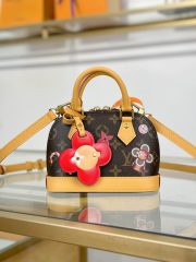 L X V Bag - Image 2
