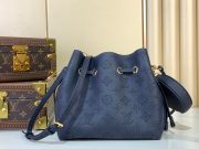 L X V Shoulder bag 22x14x19cm（Multiple colors） - Image 3