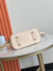 L X V x TM ALMA BB Bag M14234 17.5x11.5x23.5cm - Image 9