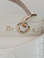 DR Handbag 28x10x22cm - Image 5