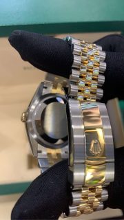 Rolxx Datejust Green Roman Replica - Image 6