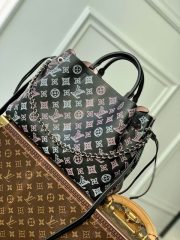L X V Handbag 23x13x32cm（Multiple colors） - Image 9