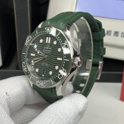 OMG  Seamaster Diver 300M  8800 Diver - Image 9
