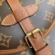 L X V Shoulder handbag 14*6*19 - Image 4