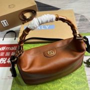GUC Shoulder bag 30X23X6.5cm（Multiple colors） - Image 3