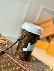 L X V Shoulder bag - Image 3
