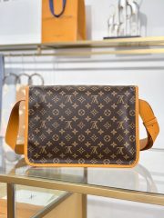 L X V SATCHEL Messenger Bags M14723 35.5x24x12cm - Image 3