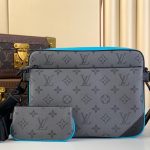 L X V  Messenger Bags Size：29x38x20cm