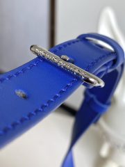 L X V Shoulder bag M12988 24x19x18cm - Image 7