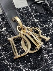 DR Handbag 18x16x12cm - Image 3