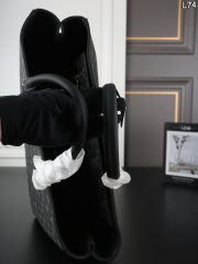 L X V Briefcase Size: 42x33cm - Image 3