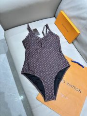 L X V Bikini - Image 9