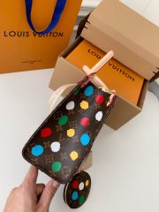 L X V x YK ONTHEGO 25*19*11.5cm - Image 3