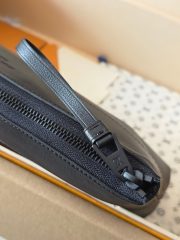 L X V Pochette Voyage Souple Clutch bag M26741 Size：27x21x3cm - Image 8