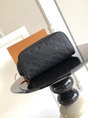 L X V Shoulder handbag 28*15*16.5cm - Image 3
