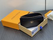 L X V CARD HOLDER - Image 5