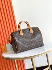 L X V Speedy soft M11945 21x17x30cm - Image 2