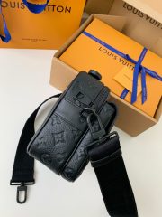 L X V  S-Lock Messenger  22*18*8cm - Image 3