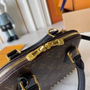 L X V ALMA TRUNK Handbag（Multiple sizes） - Image 5