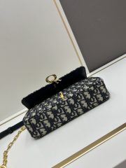DR Shoulder bag 22x12.5x4cm（Multiple colors） - Image 8
