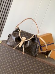 L X V Odyssee M26040 24x18x36cm
