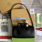 GUC handbag - Image 9