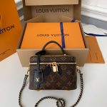 L X V  VANITY M45165 19*13*11cm