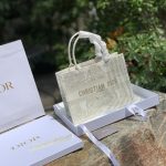 DR BOOK Tote 36x27.5x16.5cm