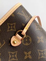 L X V NEVERWOOF  Medium Pet Bag size:31*28*14CM - Image 6