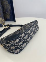 DR Underarm bag 26x7x12cm - Image 7
