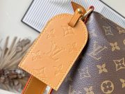 L X V Shoulder bag 35x12x38cm - Image 9