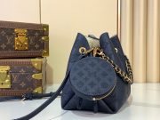 L X V Shoulder bag 22x14x19cm（Multiple colors） - Image 11