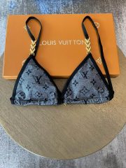 L X V Bikini - Image 5