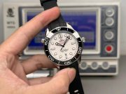OMG  Seamaster Diver 300M  8800 Diver - Image 9