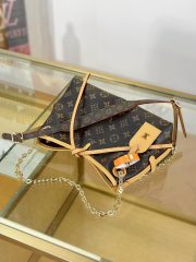 L X V CarryAll BB M13014 17x10x26cm - Image 7