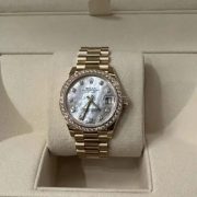 Rolxx Datejust Diamond Gold Replica - Image 5
