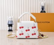 L X V Handbag M59939 21x14x8cm - Image 6