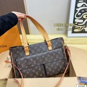L X V Shoulder bag 37x25cm - Image 2
