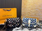 L X V Shoulder bag Size：28cm（Multiple colors）