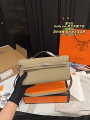 Herms Kelly Cut Underarm bag Size：28x15cm - Image 6
