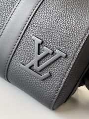 L X V City keepall M59255 27x17x13cm - Image 5