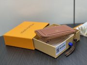 L X V CARD HOLDER - Image 3
