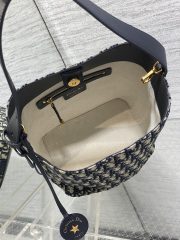 DR Star bucket Bags 24x20x15cm - Image 8