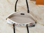 L X V Hang On M13086 Size：32x15x6cm - Image 9