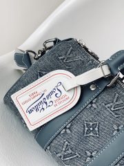 L X V Keepall Bandoulière 25 M22762 Size:25x15x11cm - Image 4