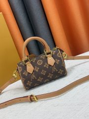 L X V NANO SPEEDY M28322/M27610/M28323 16x10x7.5cm（Multiple colors） - Image 5