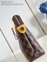L X V Pochette Voyage Souple  Clutch bag M26015 Size：21x7.5x30cm - Image 5