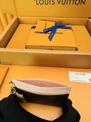 L X V CARD HOLDER M82739 Size：10.2x7.3x0.3CM - Image 7